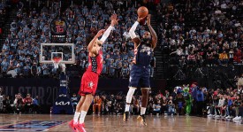 詹姆斯8分杜兰特5分3断 福克斯绝杀条纹队胜星辰队