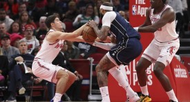 弗拉格34+12杜兰特13+8 阿门21分火箭力克独行侠