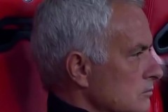 穆帅赌对了，欧冠三连败后他找到最佳夺冠路，放弃欧战专攻国内三冠王